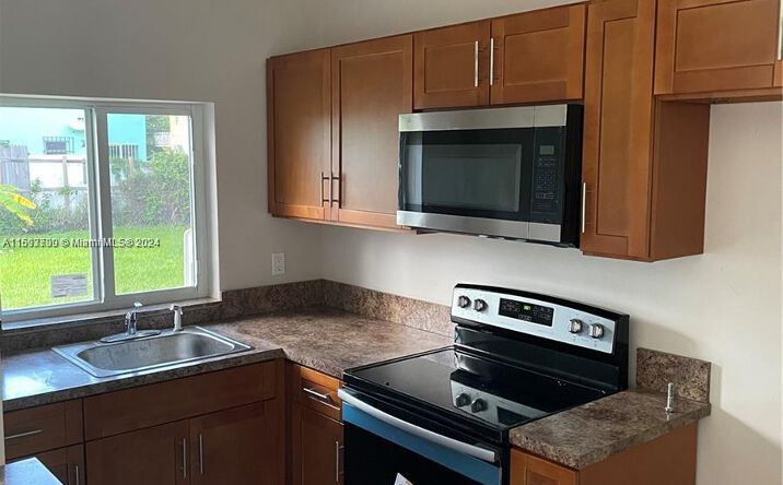 Pictures of Multifamily property located at 8321 NE Miami Ct, Miami, FL 33138 for sales - image #1