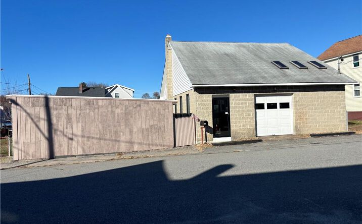 Pictures of Land, Office, Retail, Industrial property located at 15 Patt Avenue, Cumberland, RI 02864 for sales - image #1