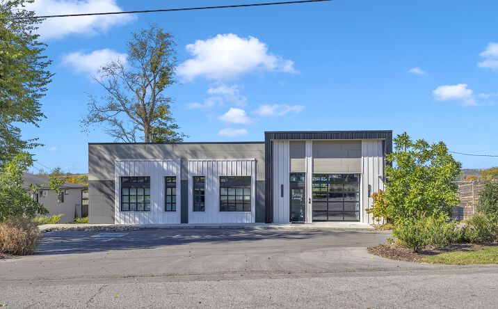Featured Big Tent Commercial Real Estate Property Listings | Crexi.com