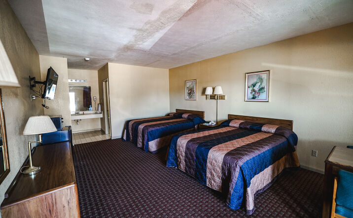 Pictures of Hospitality property located at 221 S Preston St, Marksville, LA 71351 for sales - image #1