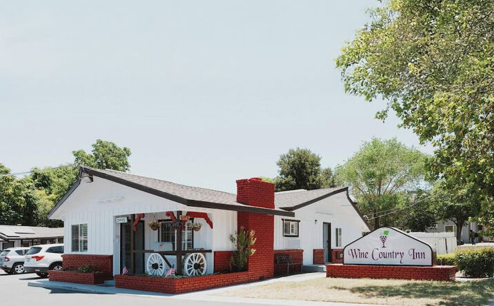 Pictures of Hospitality property located at 3548 Spring St, Paso Robles, CA 93446 for sales - image #1