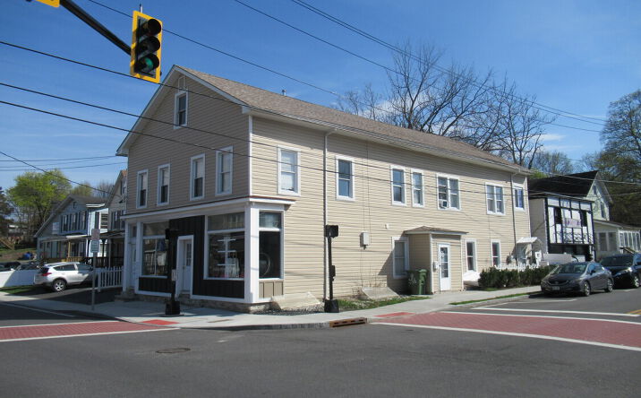 Pictures of Mixed Use, Multifamily, Retail property located at 256 E Main St, Middletown, NY 10940 for sales - image #1