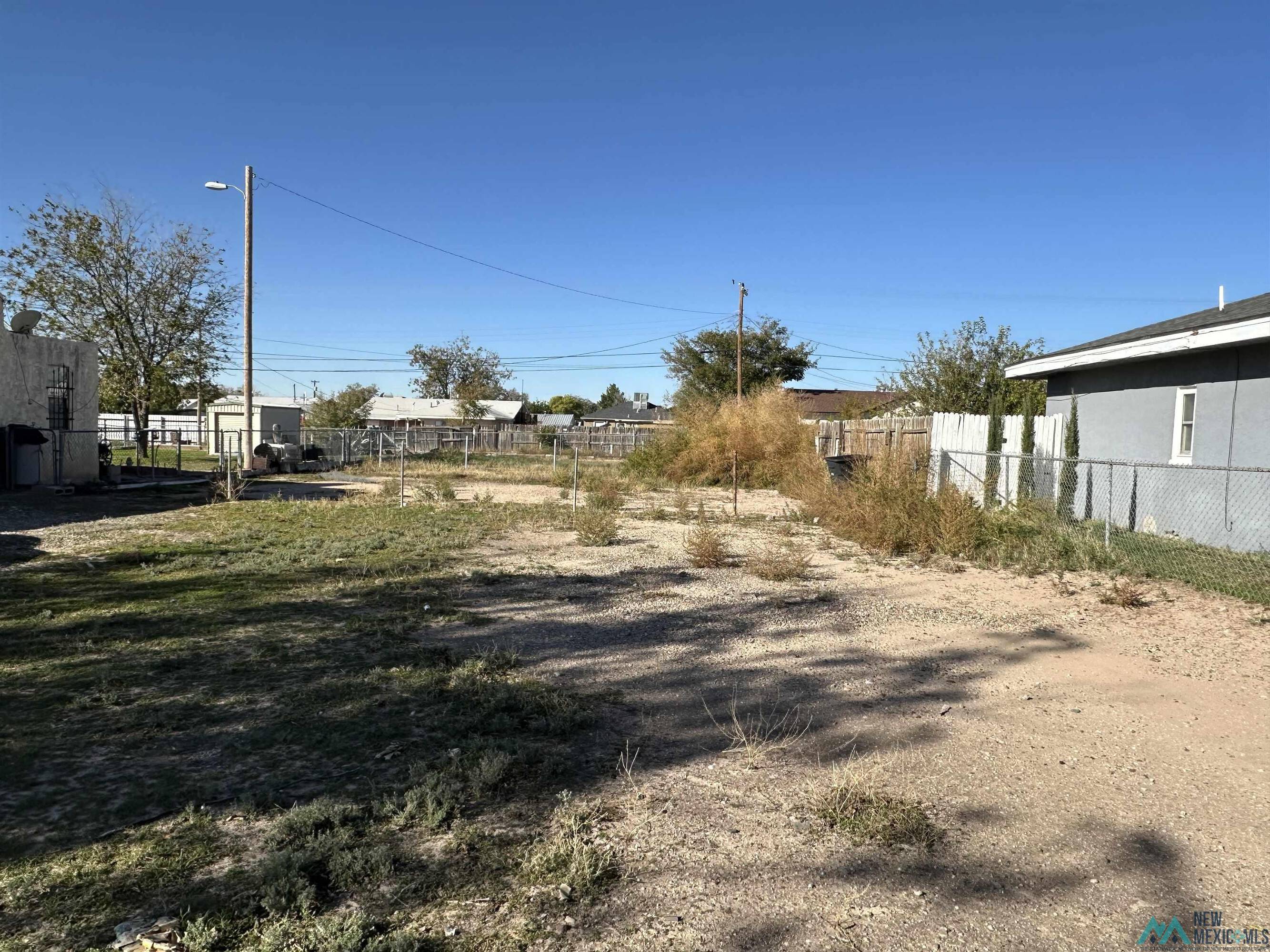 1518 N Michigan Ave, Roswell, NM 88201