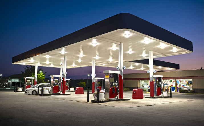 Pictures of Retail property located at 6.7 Gas Station, Chicago, IL 60600 for sales - image #1