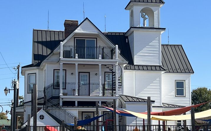 Pictures of Retail property located at 13 N Maple Ave, La Plata, MD 20646 for sales - image #1