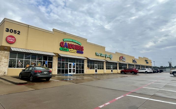 Pictures of Retail property located at 3052 N Eastman Rd, Longview, TX 75605 for sales - image #1