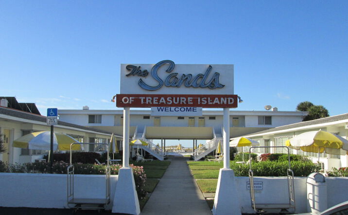Pictures of Hospitality property located at 11800 Gulf Blvd, Treasure Island, FL 33706 for sales - image #1