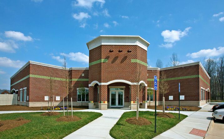 Pictures of Retail property located at 5003 Westone Plz, Centreville, VA 20120 for sales - image #1