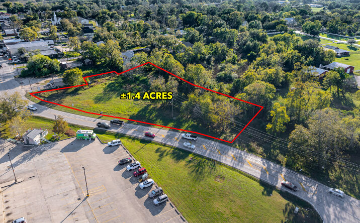 Pictures of Land property located at 14465 Liberty St, Montgomery, TX 77356 for sales - image #1
