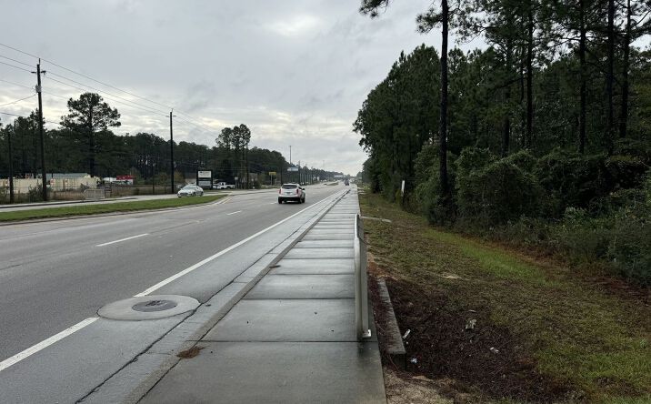 Pictures of Land property located at Avalon Blvd, Milton, FL 32583 for sales - image #1