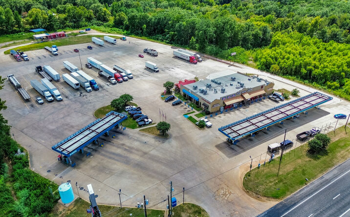 Pictures of Retail property located at 407 ENE Loop 323, Tyler, TX 75706 for sales - image #1