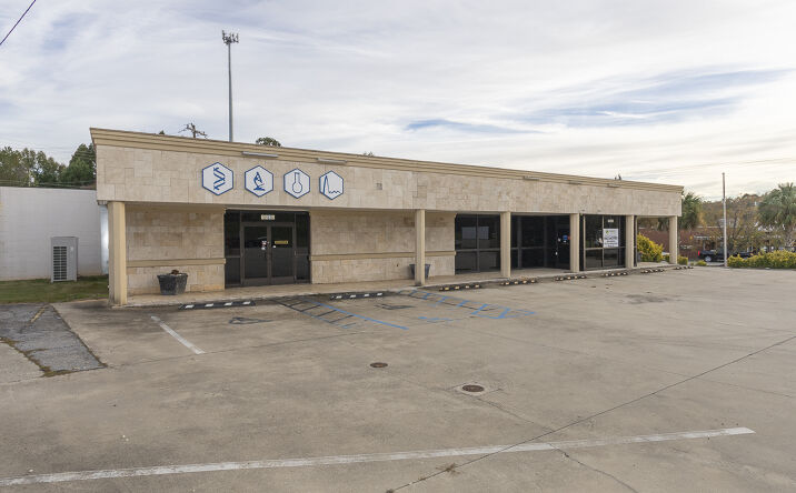 Pictures of Office property located at 1502 E Greenville St, Anderson, SC 29621 for sales - image #1