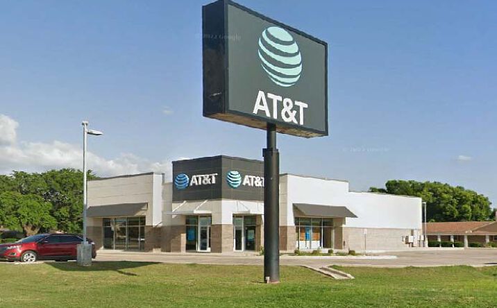 Pictures of Retail property located at 2240 12th Ave NW, Ardmore, OK 73401 for sales - image #1
