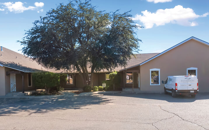 Pictures of Office, Retail property located at 200 Wilshire Blvd, Roswell, NM 88201 for sales - image #1