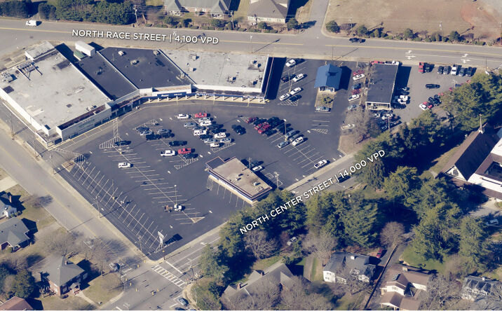 Pictures of Retail property located at 805 N Center St, Statesville, NC 28677 for sales - image #1