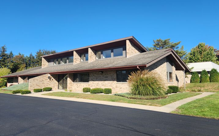 Pictures of Office property located at 155 Plymouth Dr, Saginaw, MI 48638 for sales - image #1