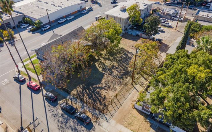 Pictures of Land property located at 335 N Gordon St, Pomona, CA 91768 for sales - image #1