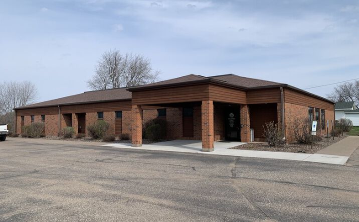 Pictures of Office property located at 305 S Highway 27, Cadott, WI 54727 for sales - image #1