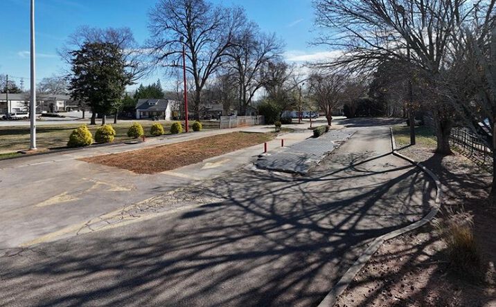 Pictures of Land, Retail property located at 943 Jesse Jewell Pkwy, Gainesville, GA 30501 for sales - image #1
