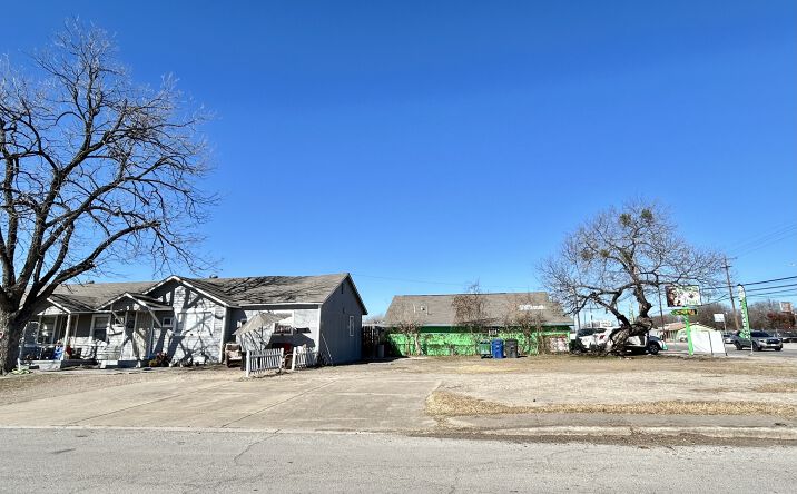 Pictures of Multifamily property located at 811 Cantrell Dr, San Antonio, TX 78221 for sales - image #1