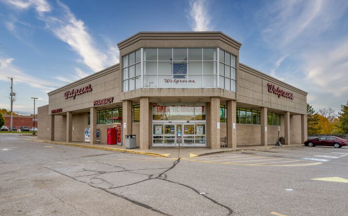 Pictures of Retail property located at 320 S Water St, Kent, OH 44240 for sales - image #1
