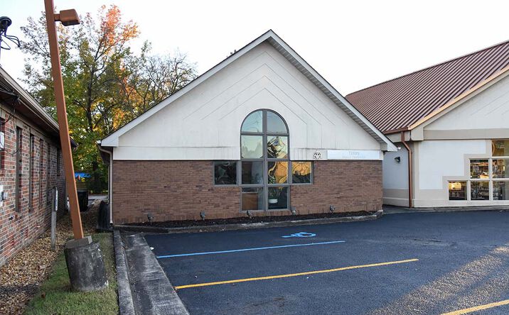 Pictures of Office, Special Purpose property located at 2122 Danville Rd SW, Decatur, AL 35601 for sales - image #1