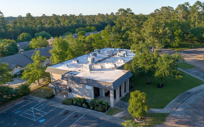 Pictures of Office property located at 704 Longmire Rd, Conroe, TX 77304 for sales - image #1