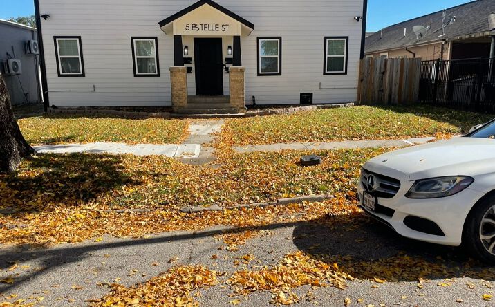 Pictures of Multifamily property located at 5 Estelle St, Houston, TX 77003 for sales - image #1