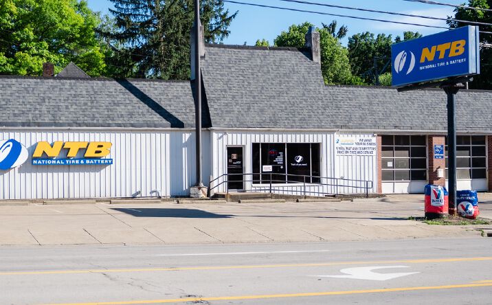 Pictures of Retail property located at 868 National Rd, Wheeling, WV 26003 for sales - image #1