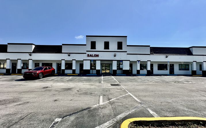 Pictures of Retail property located at 2922 N State Rd 7, Margate, FL 33063 for sales - image #1