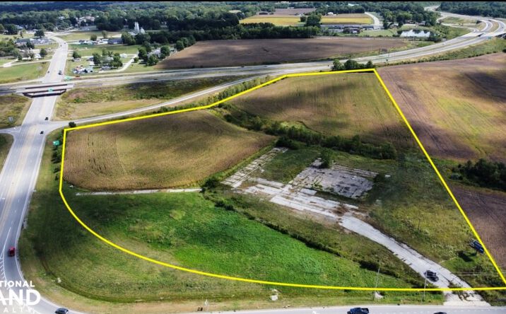 Pictures of Land property located at 6713 Godfrey Rd, Godfrey, IL 62035 for sales - image #1