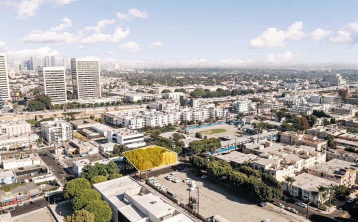 Pictures of Office property located at 11333 Iowa Ave, Los Angeles, CA 90025 for sales - image #1