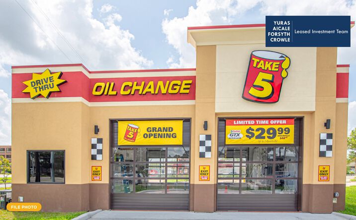 Pictures of Retail property located at 829 Blackwood-Clementon Rd, Lindenwold, NJ 08021 for sales - image #1