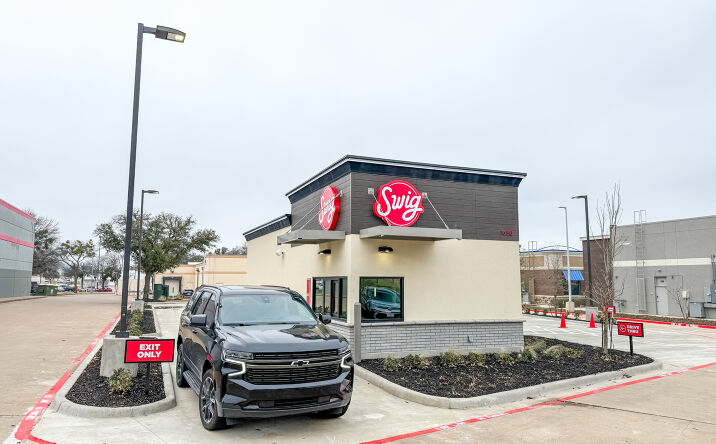Pictures of Retail property located at 1650 W Interstate 20, Arlington, TX 76017 for sales - image #1