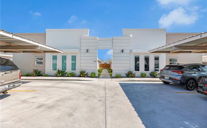 Pictures of Multifamily property located at 1404 Lore Drive, Weslaco, TX 78599 for sales - image #1
