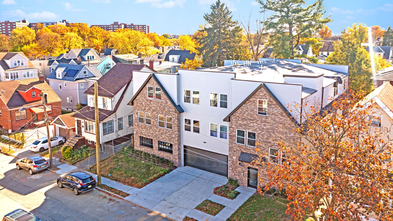 Pictures of Multifamily property located at 11-15 Silkman Pl, Irvington, NJ 07111 for sales - image #1