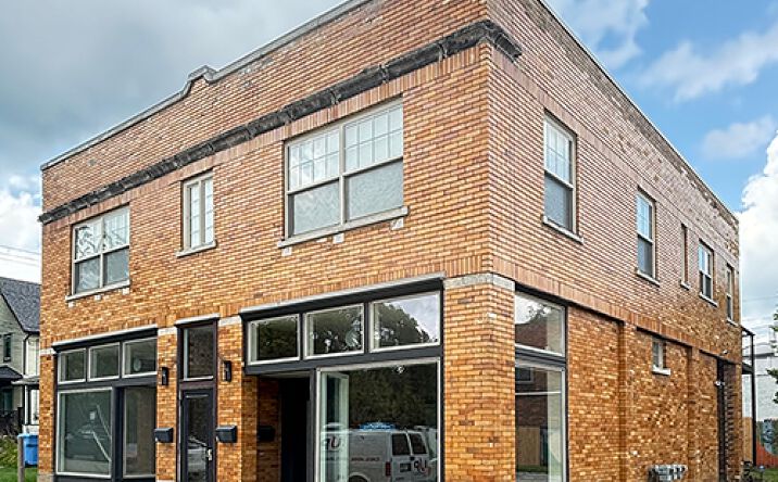 Pictures of Office, Retail property located at 106 Island Ave, Lansing, MI 48910 for sales - image #1