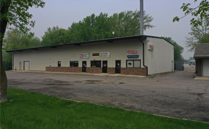 Pictures of Mixed Use, Office property located at 312 24th Ave SW, Willmar, MN 56201 for sales - image #1