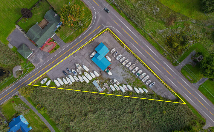Pictures of Industrial, Retail property located at 9497 Brewerton Rd, Brewerton, NY 13029 for sales - image #1