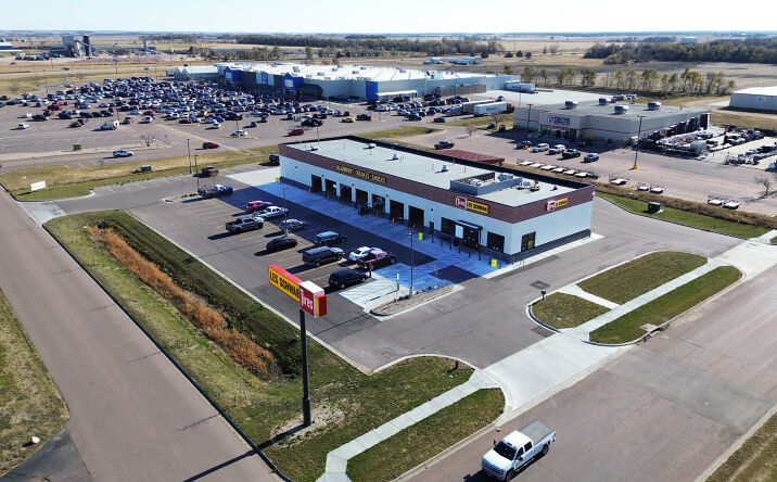 Pictures of Retail property located at 2306 S Mentzer St, Mitchell, SD 57301 for comps - image #1