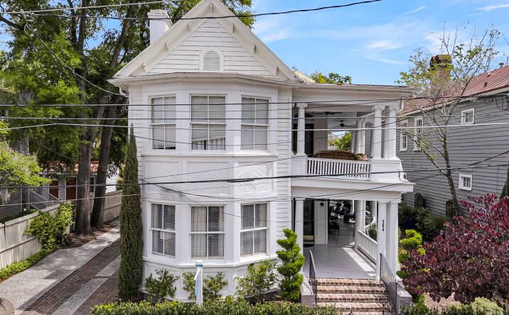 Pictures of Hospitality property located at 184 Ashley Ave, Charleston, SC 29403 for sales - image #1