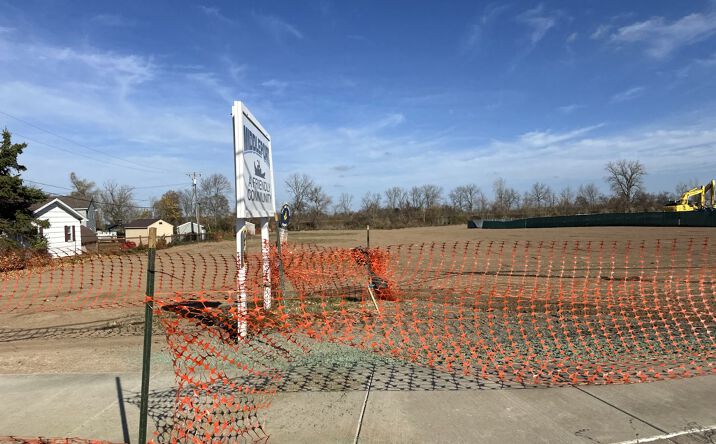 Pictures of Land property located at 38 NY-31E, Middleport, NY 14105 for sales - image #1