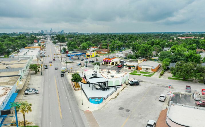 Pictures of Retail property located at 1815 Fredericksburg Rd, San Antonio, TX 78201 for sales - image #1