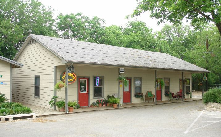 Pictures of Retail property located at 9414 Anderson Mill Rd, Austin, TX 78729 for sales - image #1