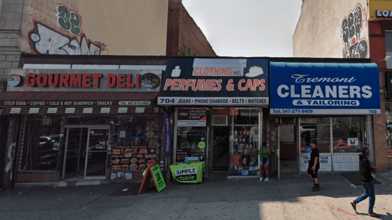 Pictures of Retail, Note/Loan property located at 702 E Tremont Ave, The Bronx, NY 10457 for sales - image #1