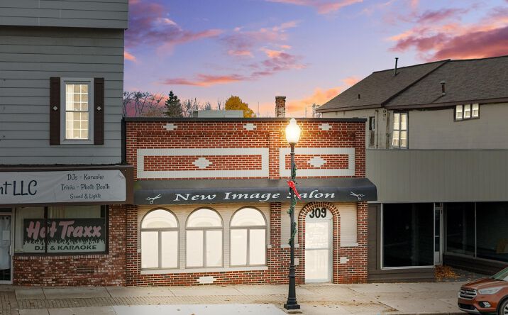 Pictures of Retail property located at 309 N Mitchell, Cadillac, MI 49601 for sales - image #1