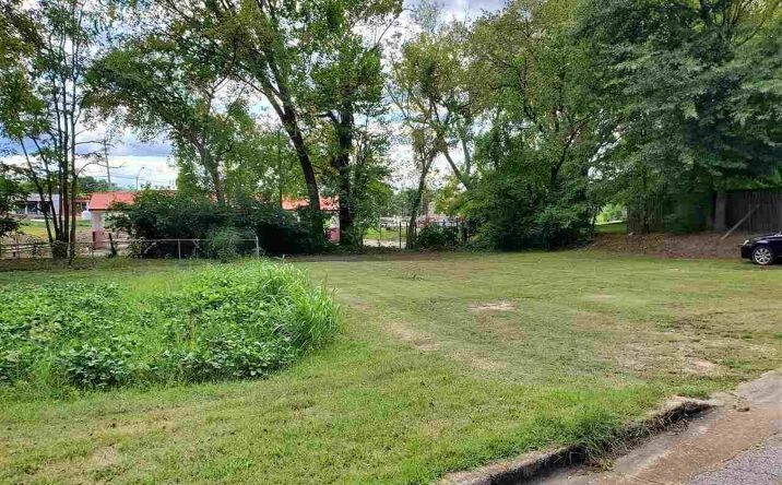 Pictures of Land property located at 219 1st Street, Jackson, TN 38301 for sales - image #1