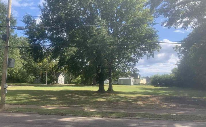 Pictures of Land property located at 344 Lexington Avenue, Jackson, TN 38301 for sales - image #1