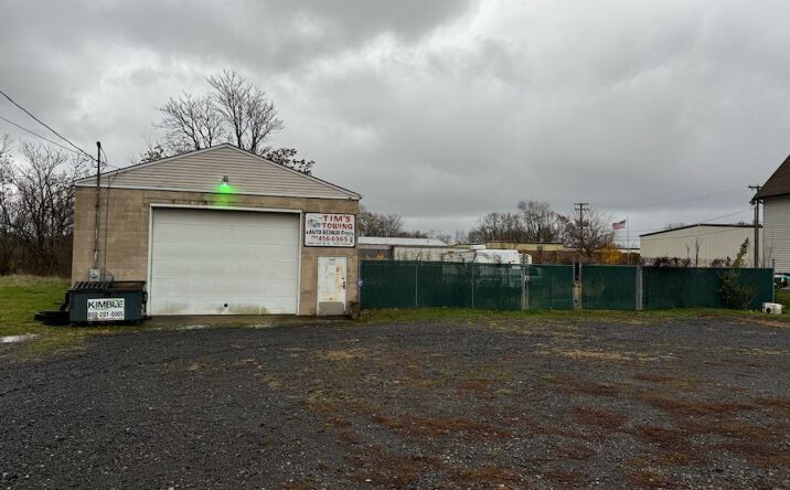 Pictures of Special Purpose, Land property located at 3912 Mahoning Road NE, Canton, OH 44705 for sales - image #1