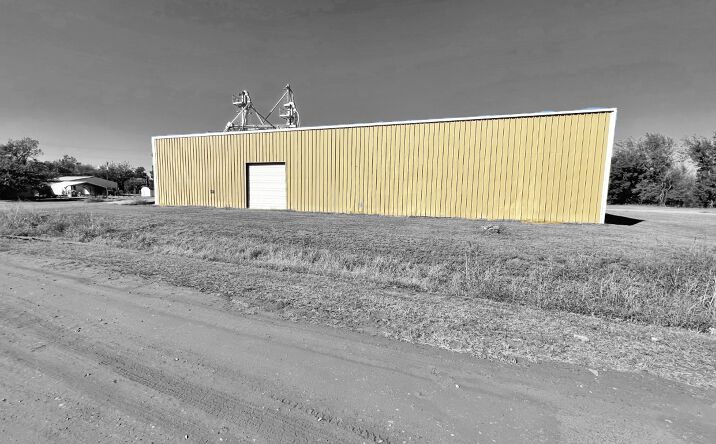 Pictures of Industrial property located at 216 S Oak St, Crescent, OK 73028 for sales - image #1